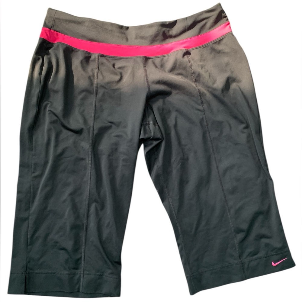 Nike woman’s Sri fit stay fit yoga capri size XL